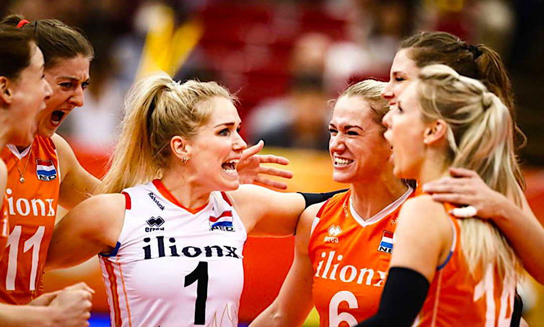 Strategy and Teamwork: What Volleyball Players and Online Gamers Have in Common